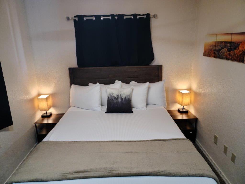 069b Comfortable With Kitchenette And King Bed Near South Rim Sleeps 4