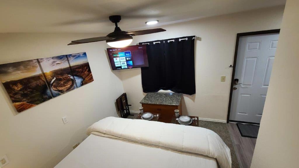 069b Comfortable With Kitchenette And King Bed Near South Rim Sleeps 4 Appartement