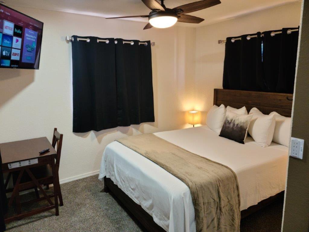 069b Comfortable With Kitchenette And King Bed Near South Rim Sleeps 4 *