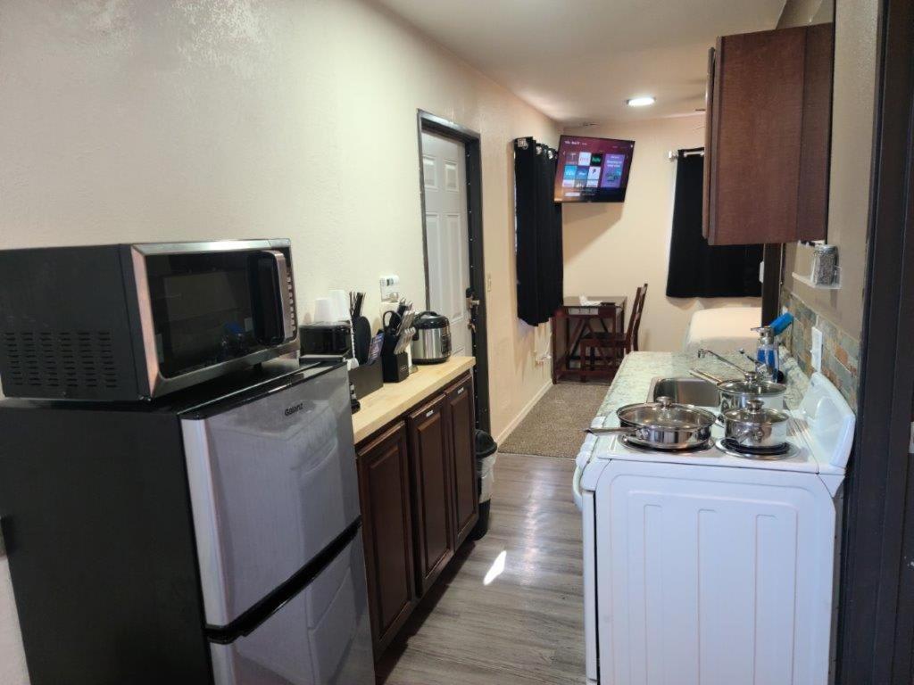069b Comfortable With Kitchenette And King Bed Near South Rim Sleeps 4 Appartement *