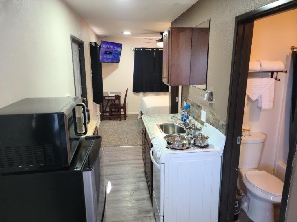 069b Comfortable With Kitchenette And King Bed Near South Rim Sleeps 4 Appartement Val