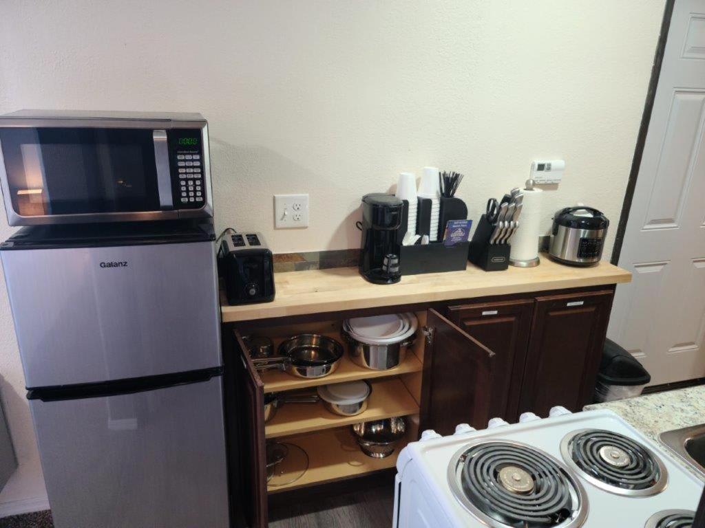 069b Comfortable With Kitchenette And King Bed Near South Rim Sleeps 4 *